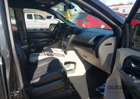 2019 Dodge Grand Caravan Sxt z USA, uszkodzony, nr VIN 2C4RDGCG5KR749463